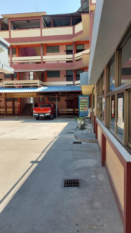 Sataya Apartment Maha Sarakham Dış mekan fotoğraf